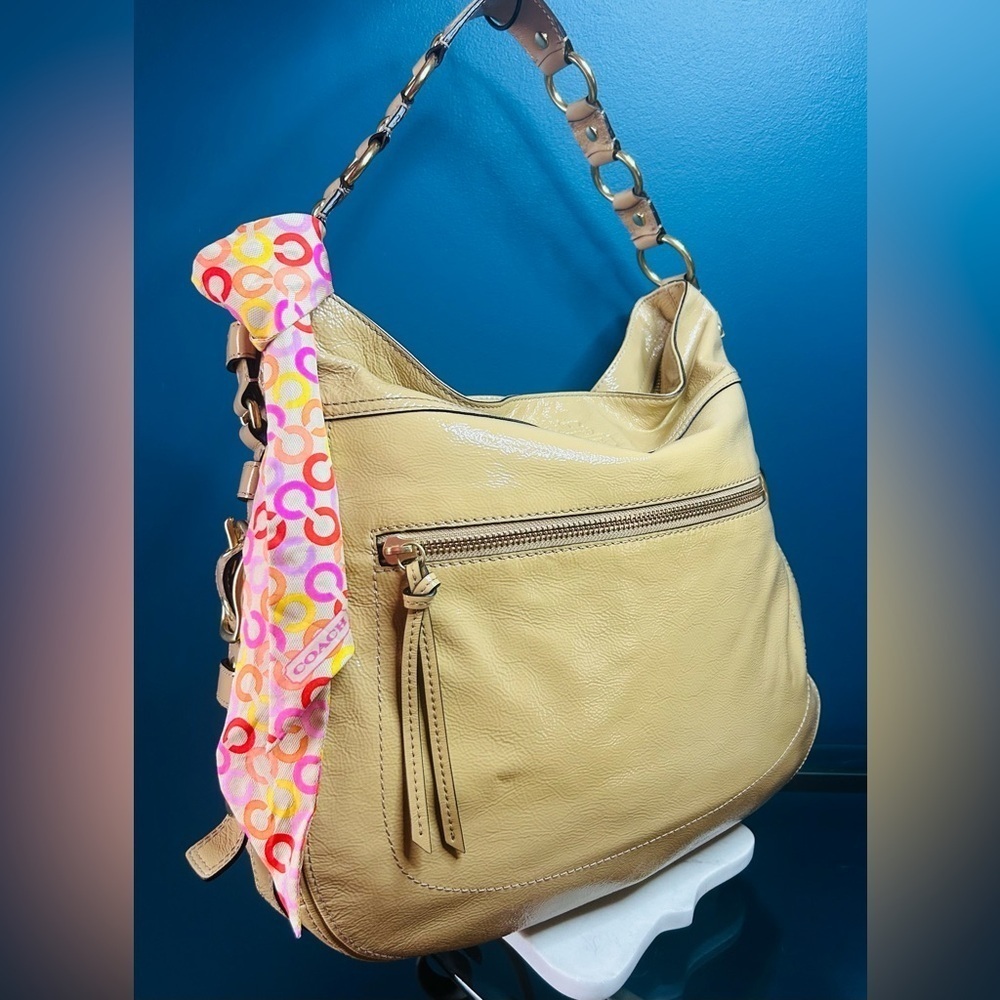 Coach Legacy Editorial Zoe XL Patent Leather Hobo 12736 NWOT